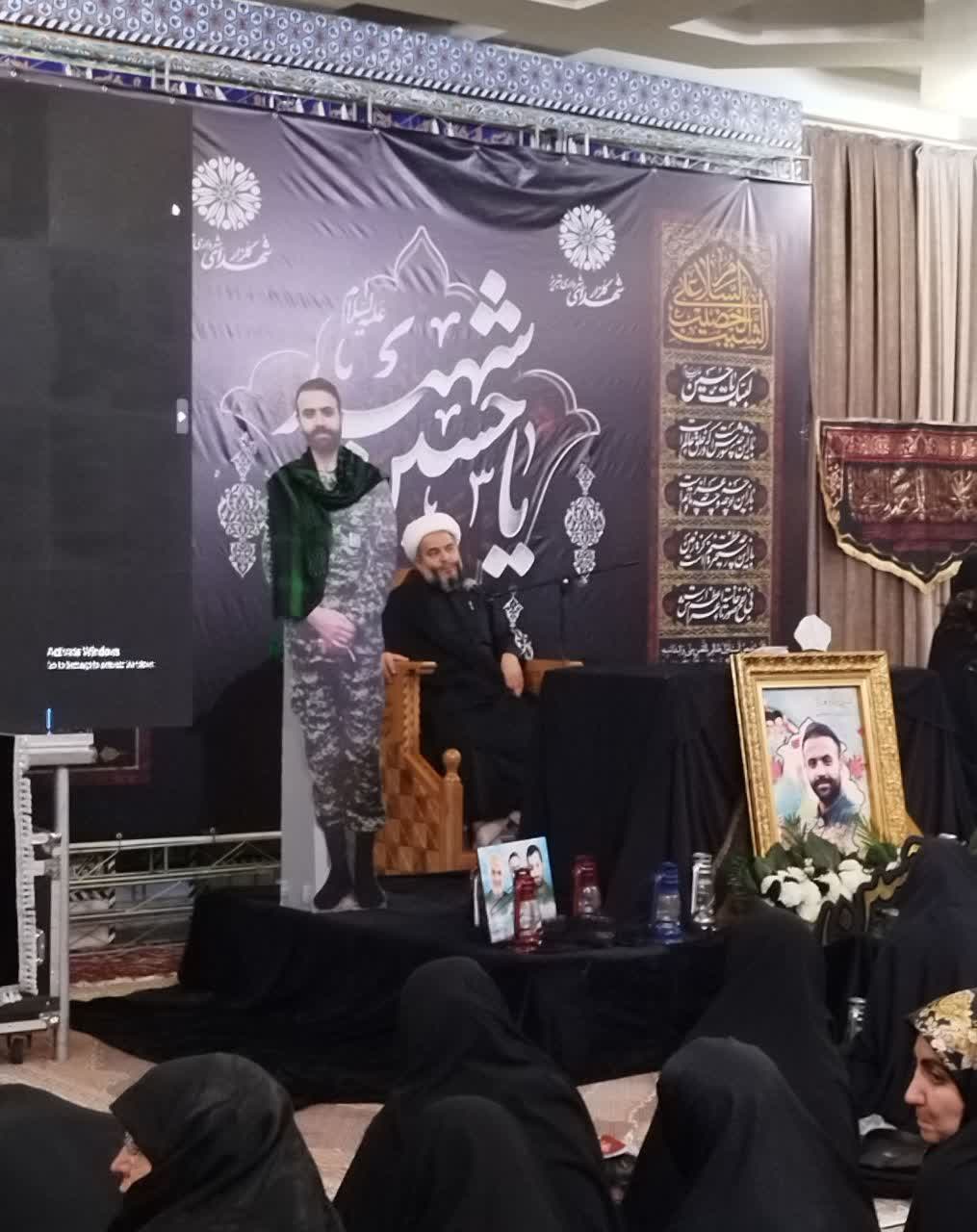 شهدا با عشق به اهل بیت(ع) روح خود را به کمال رساندند