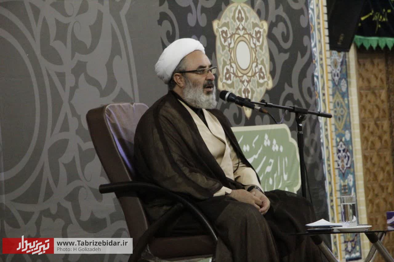 مادران آمده‌اند تا «هیهات من الذله» را فریاد بزنند