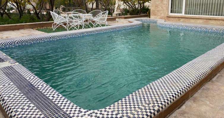 استخرهای ویلاییِ تبریزِ تشنه / آب مردم برای شیرجه‌زدن خوش نشین ها