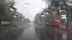 آذربایجان شرقی بارانی می‌شود