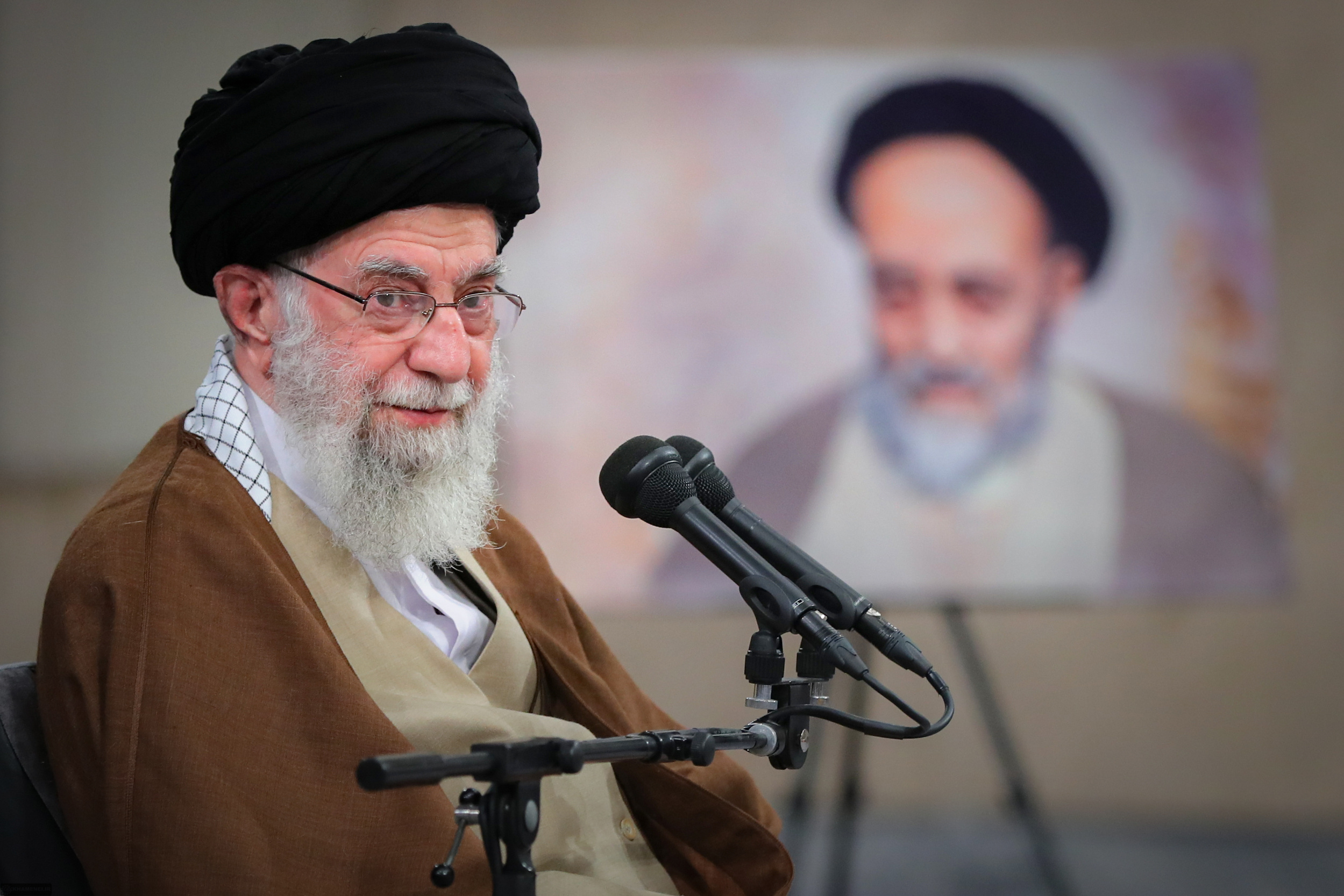 نیازمند پایگاه فکری تهاجمی برای پاسخ به شبهات هستیم/ باید از علامه طباطبایی یاد بگیریم