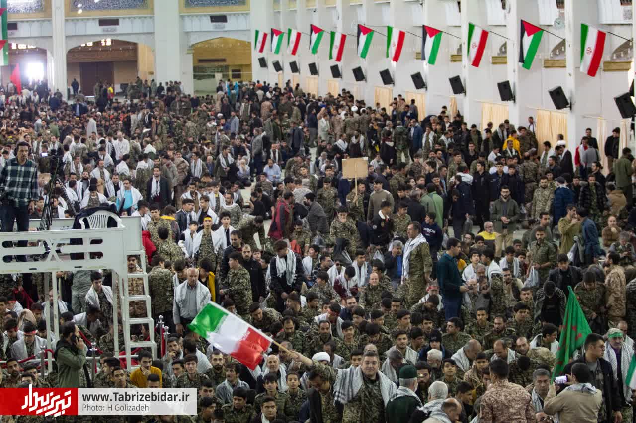 نمایش اقتدار بسیجیان تبریزی / ایستادگی تا اخرین قطره خون