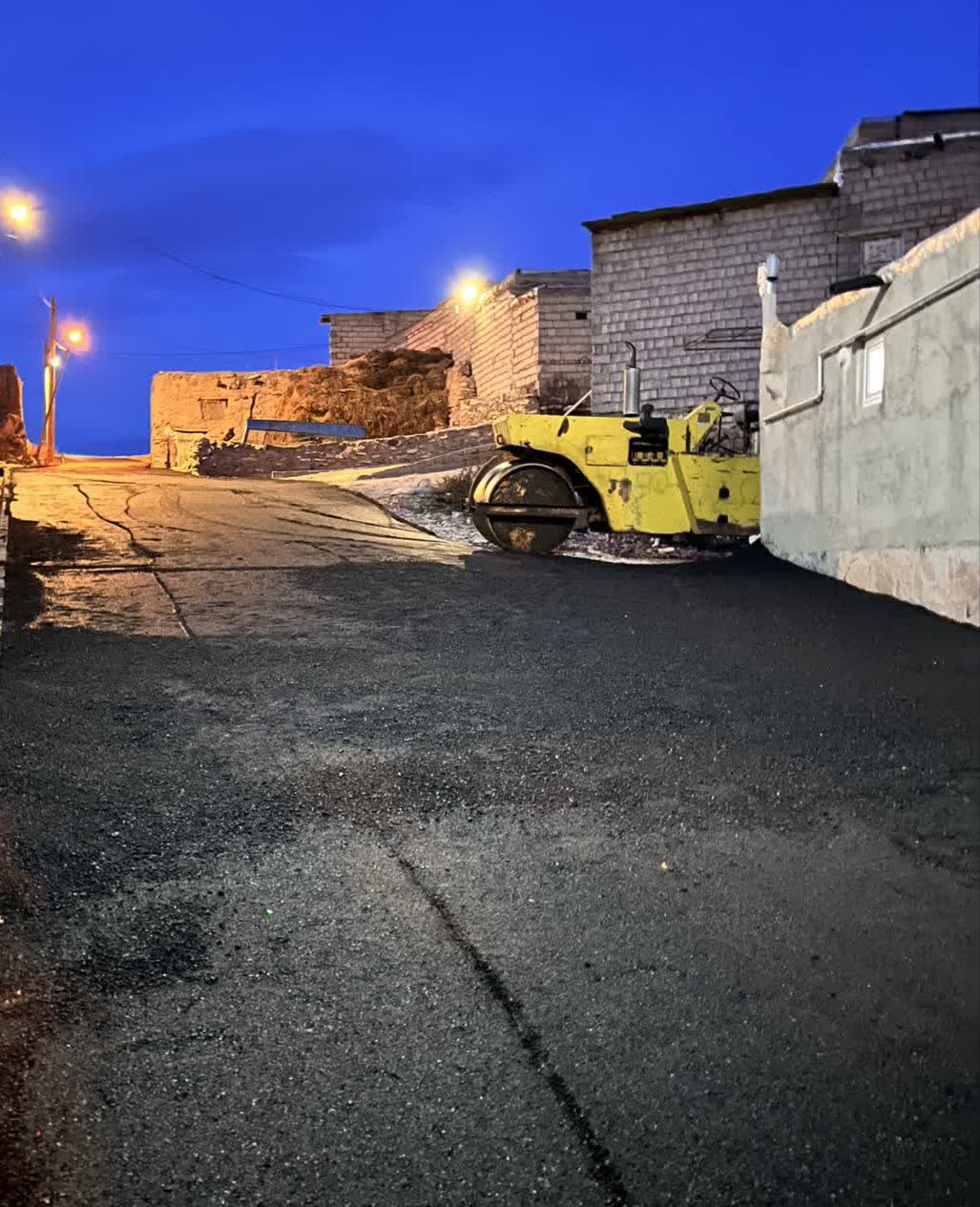 دو میلیون و ۱۰۰ هزار متر مربع آسفالت ریزی در روستاهای آذربایجان شرقی