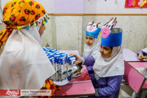 شیر در مدارس تبریز