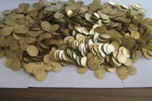 کشف ۲۷ قطعه سکه تقلبی و دستگیری ۳ نفر کلاهبردار در مرند