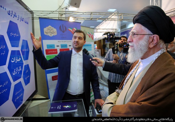 بازدید چهار ساعته رهبر انقلاب از نمایشگاه توانمندی‌های تولید داخل