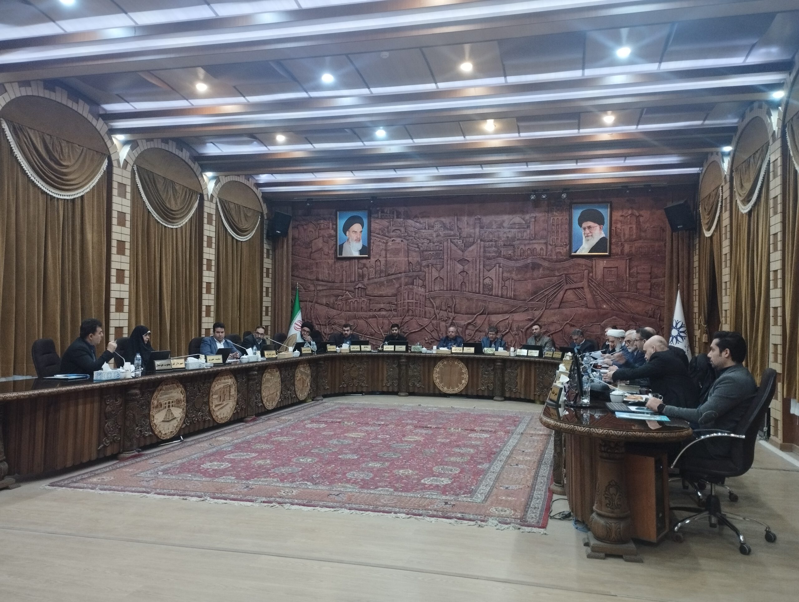 واکنش شهردار به اعتراضات کارگری / رفع ترافیک‌ در گرو طرح جامع حمل‌ونقل ترکیبی