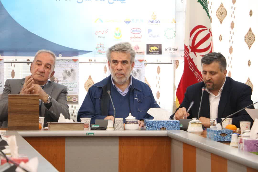 نشست خبری و رونمایی از پوستر دومین همایش تجلیل از پیشگامان رونق برگزار شد.