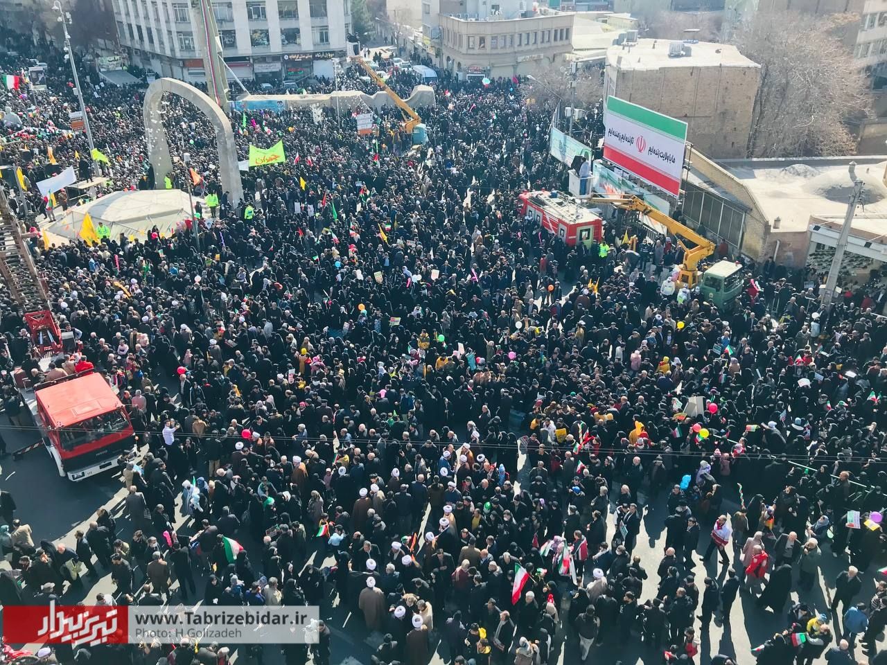 قد قامت تبریز در دفاع از انقلاب