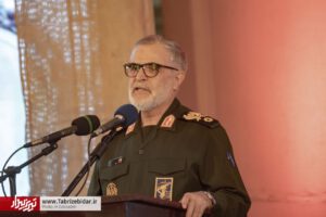 لشکر عاشورا در دفاع مقدس هر خطی از دشمن را می شکست