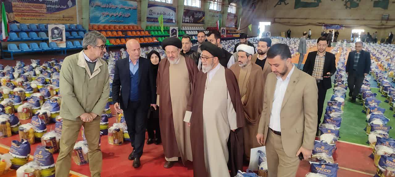 توزیع ۲ هزار بسته معیشتی بین مددجویان کمیته امداد و بهزیستی و خانواده زندانیان استان آذربایجان‌شرقی توزیع شد