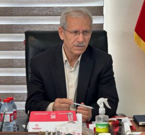 مدیرعامل تراکتور روغن ریخته را نذر امام زاده کرد