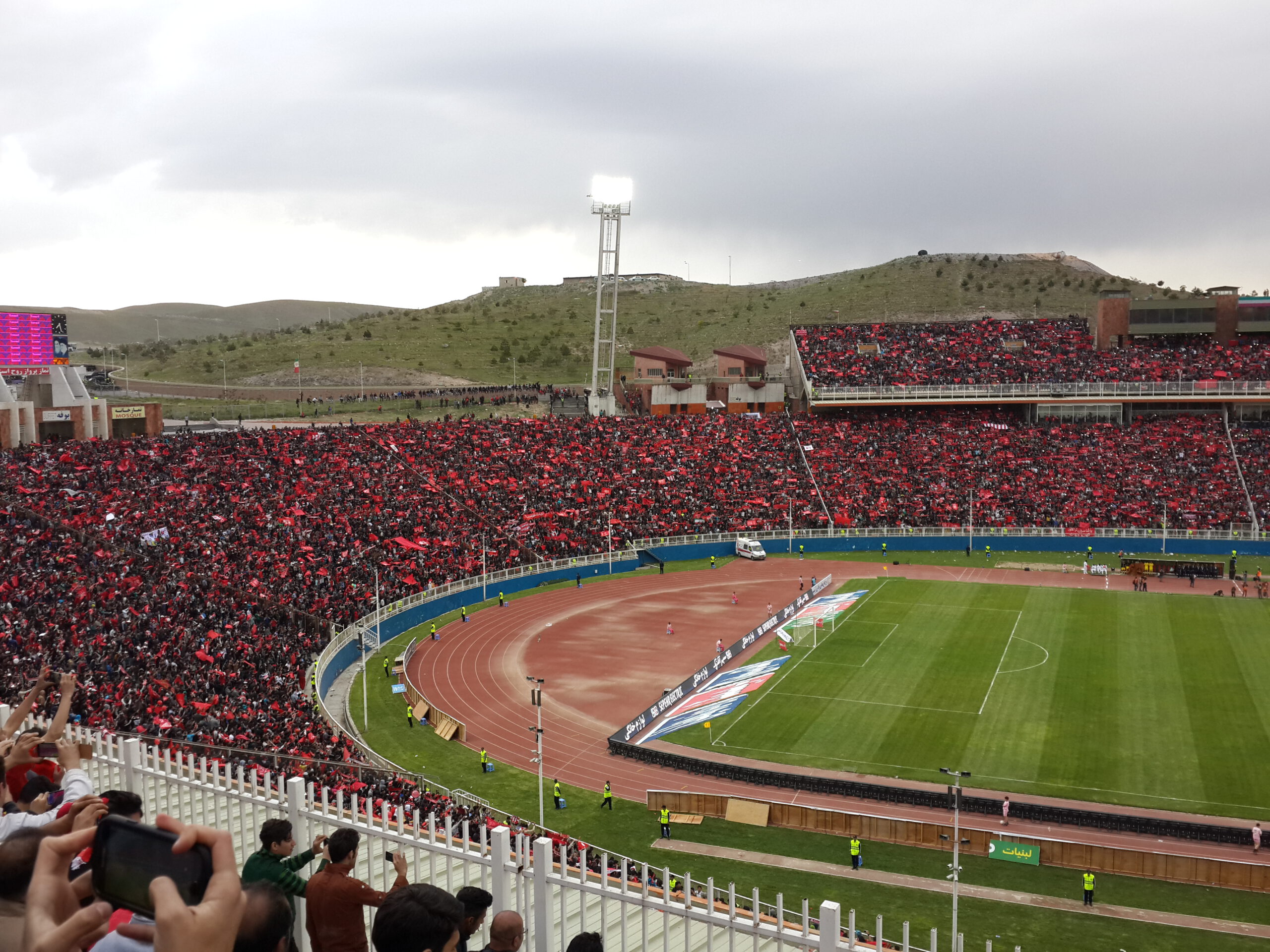 چرخه تکراری تراکتورِ زنوزی / ۵ سال است که می گویی، فصل بعد!