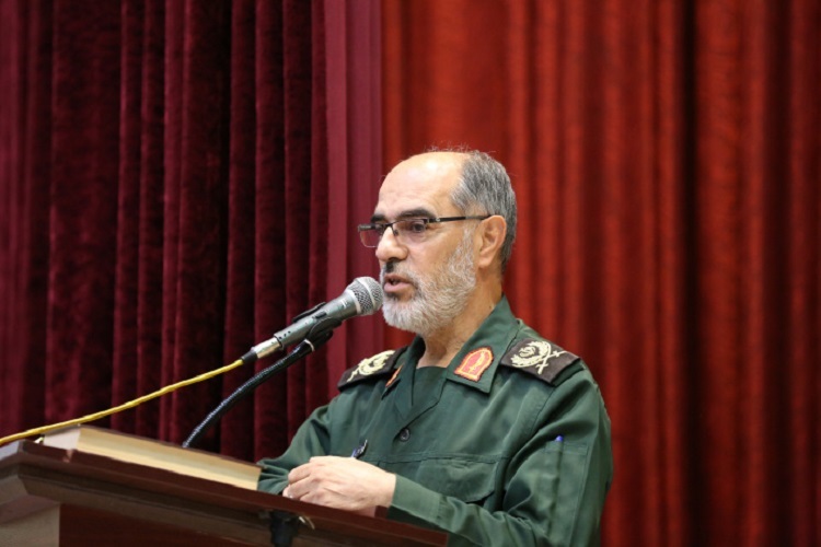 شهادت حاج قاسم و عملیات وعده صادق، وجدان های خفته را بیدار کرد / شهدا عامل عزت و اقتدار ایران