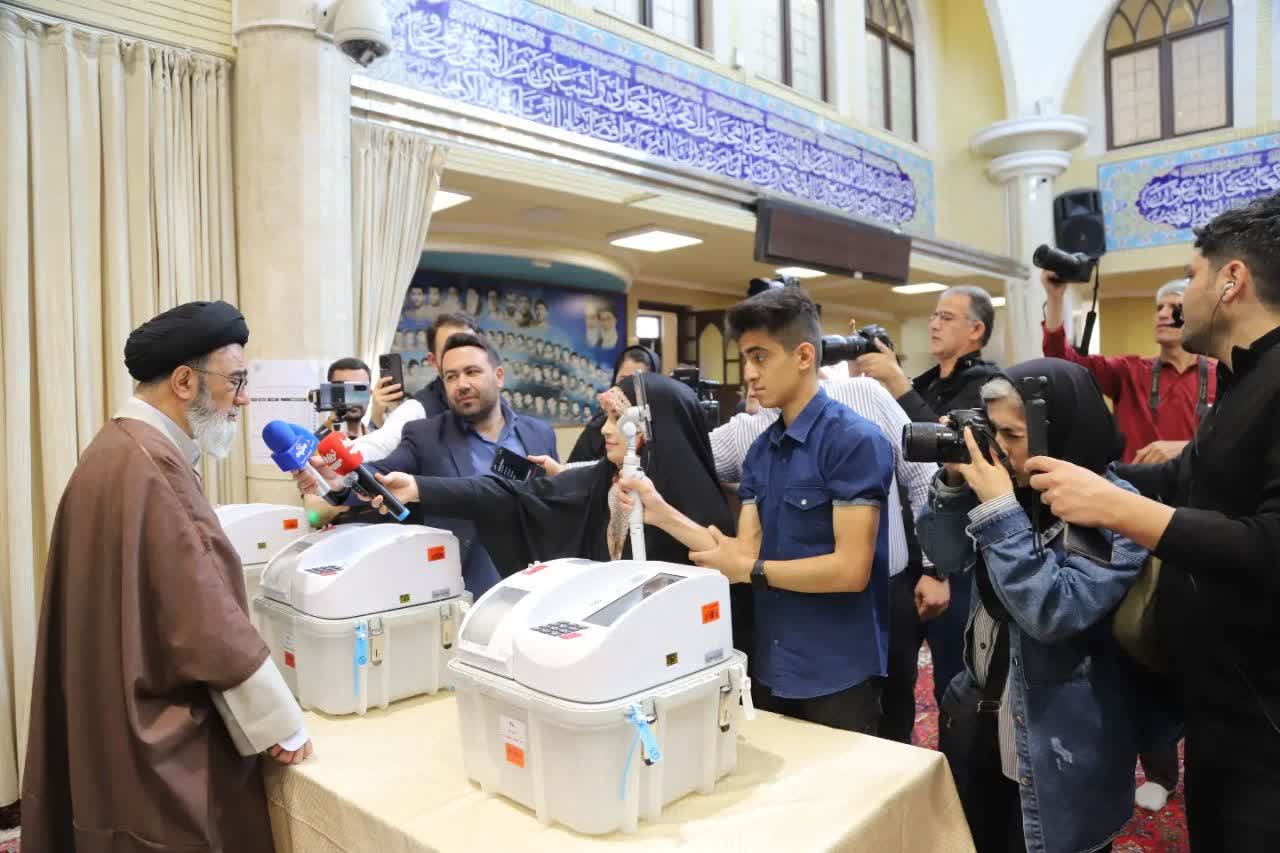 مقامات استانی بعد از ثبت رای خود چه گفتند؟