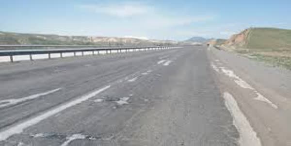 بهسازی آسفالت آزادراه تبریز – زنجان با دستور وزیر آغاز شد