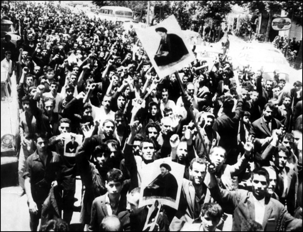 حکایت غریبانه تنها شهید تبریز در ۱۵ خرداد / پشواز ائدین کی یوسف کنعان گتیرمیشم