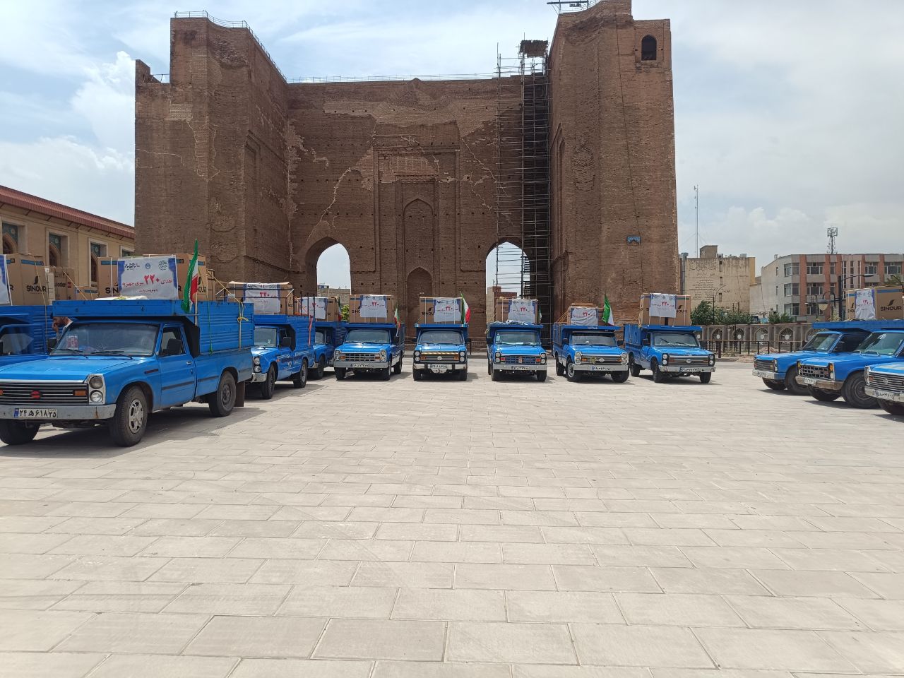 اهدای ۲۲۰ سری جهیزیه به نوعروسان نیازمند