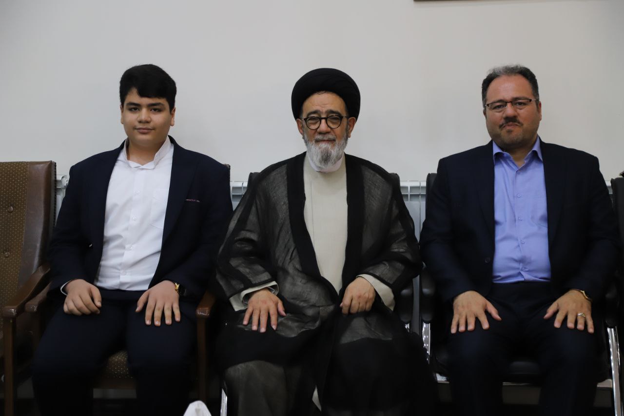 آقا زادگی؛ خط قرمز سید شریف / دردمندِ مردم و سنگ صبور خانواده