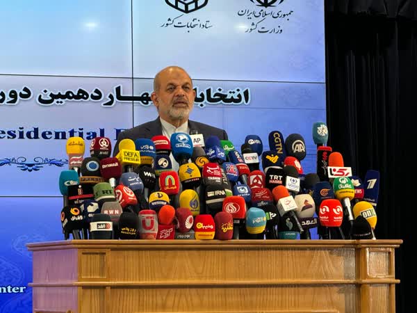 انتخابات با مشارکت ۳۰ میلیونی مردم در امنیت و سلامت برگزار شد