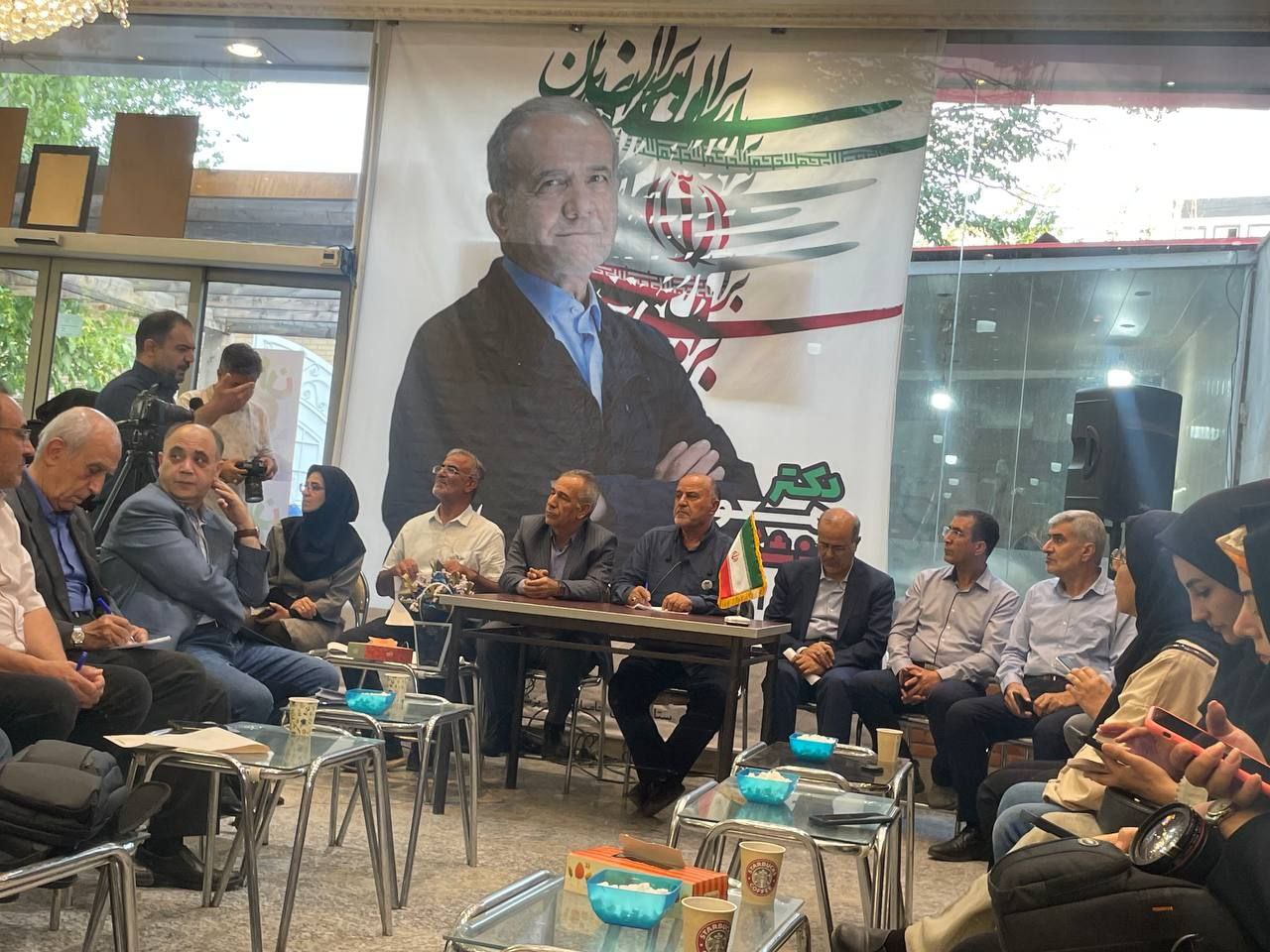 انتظار جدل و پرخاش در مناظرات نداشته باشیم