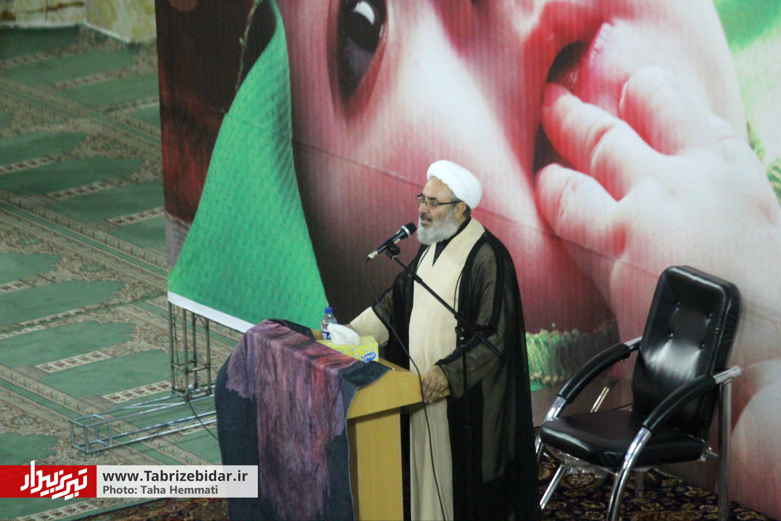 مکتب حسین(ع) مرزهای جغرافیایی را درنوردیده