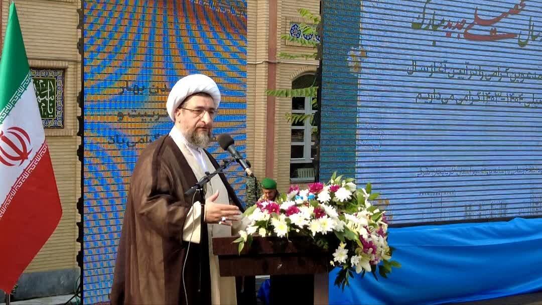 دختران با تحصیل به مراتب بالای مدیریت خانه و خارج از خانه می رسند