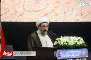 اگر شعر ترکی نباشد شعر فارسی ناقص می ماند