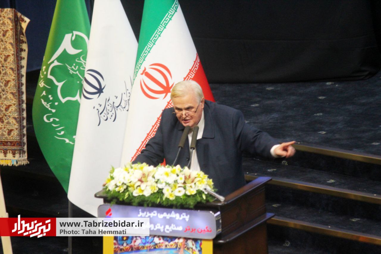 تبریز غریبه دوشردی / شهرداری به خانه شهریار رسیدگی کند