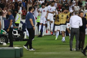 انتقام از قهرمان آسیا در راه جام جهانی