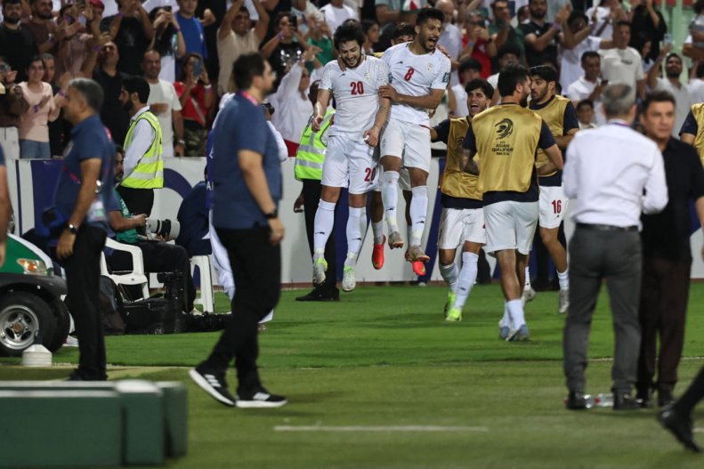 انتقام از قهرمان آسیا در راه جام جهانی