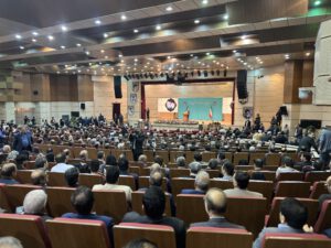 ما مدعیان صف اول هستیم!
