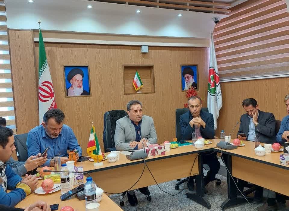 تردد روزانه ۴۵۰ کامیون از مرز زمینی نوردوز