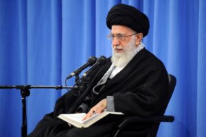 آیات فتح و دعای نصر؛ توصیه رهبر انقلاب برای پیروزی جبهه مقاومت