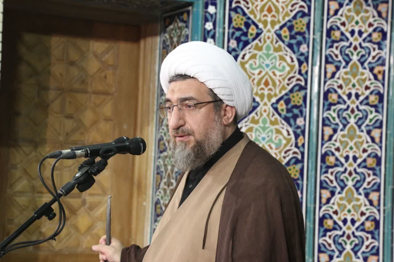 آیت الله مکارم فرمود تبریز ایران شهر است / دولتمردان به فکر کاهش تورم باشند