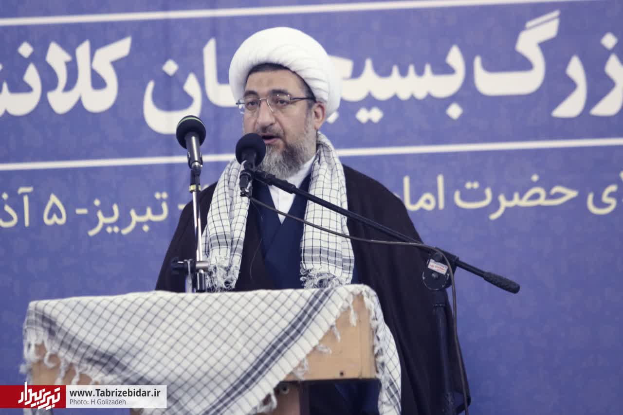 هر جا نیاز کشور بود بسیج پای کار آمده /  مراکز آموزشی و ادارات نیازمند روحیه جهادی هستند