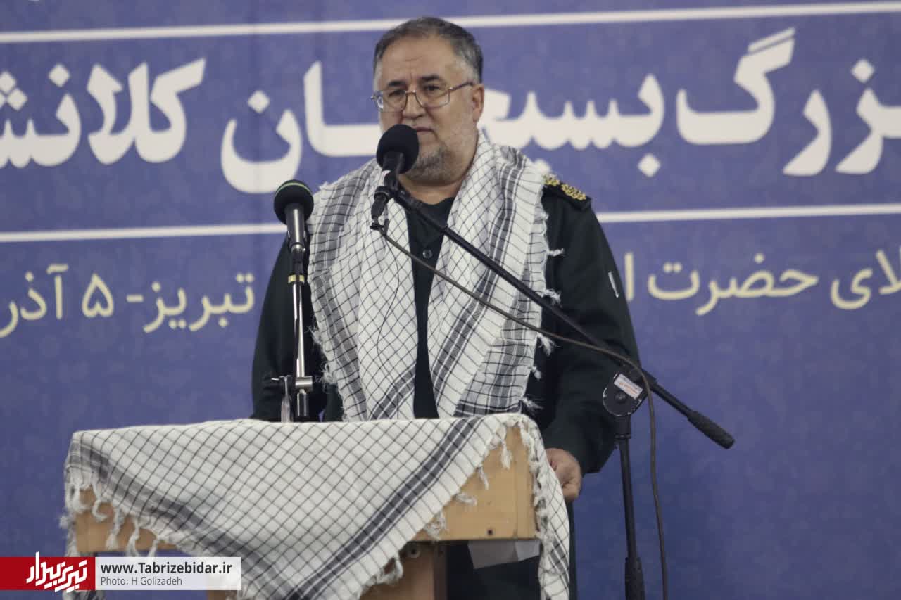 هیچ نهادی والاتر و عزیزتر از بسیج در نگاه امام راحل نبوده