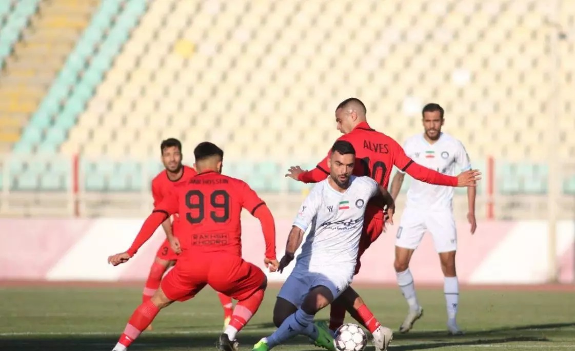 حذف تراکتور با پورحمیدی!