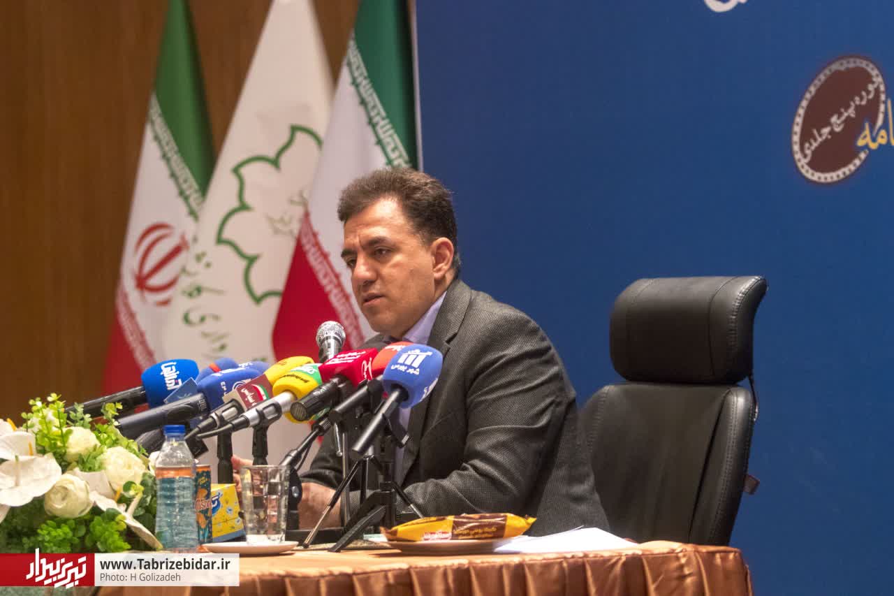 چرا مسیرگشایی کوثر شرقی بلاتکلیف مانده؟ / تکلیف پروژه ۴۵ متری انقلاب