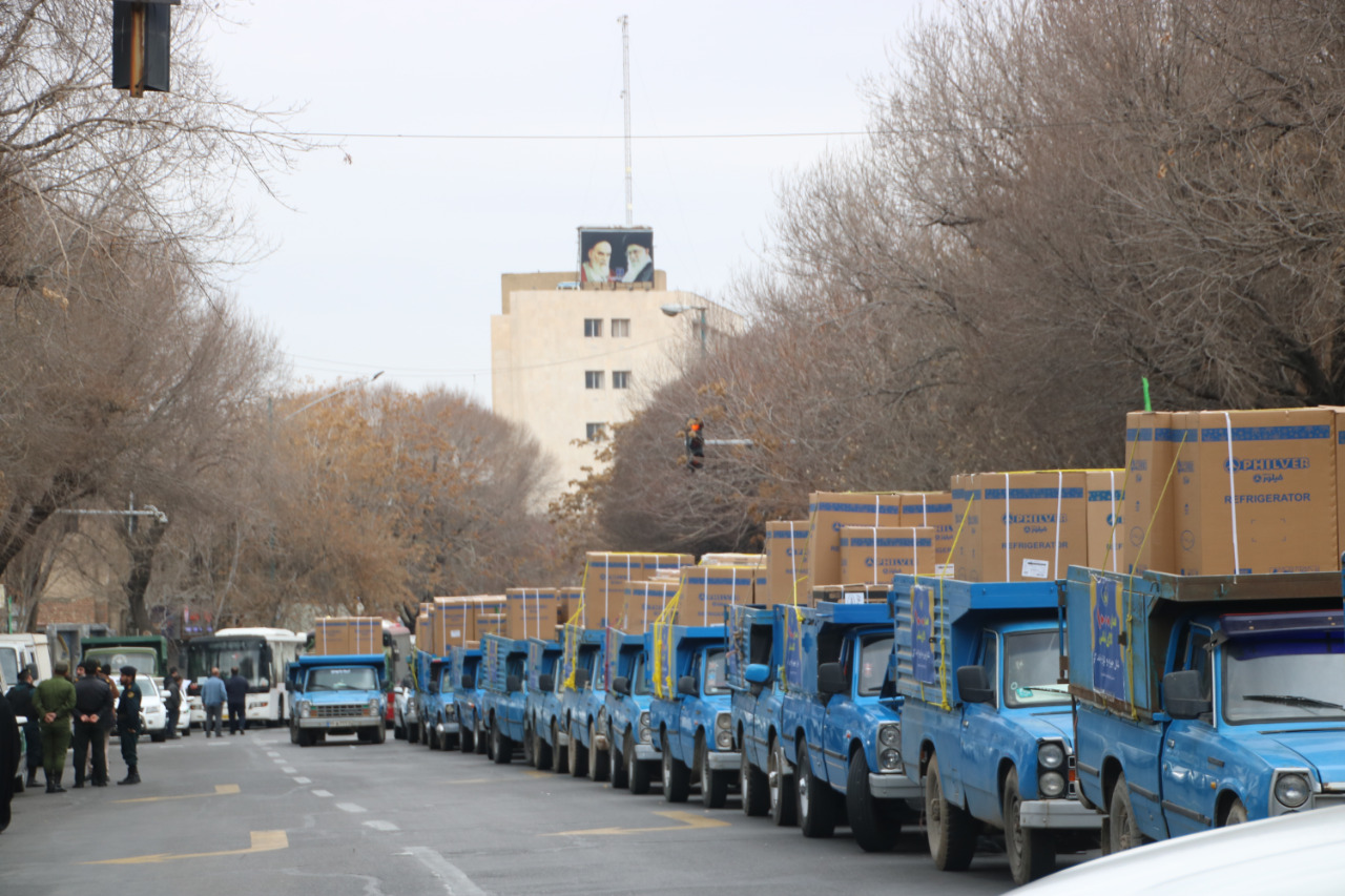 اهدای ۱۰۰۰ قلم لوازم ضروری منزل به نیازمندان