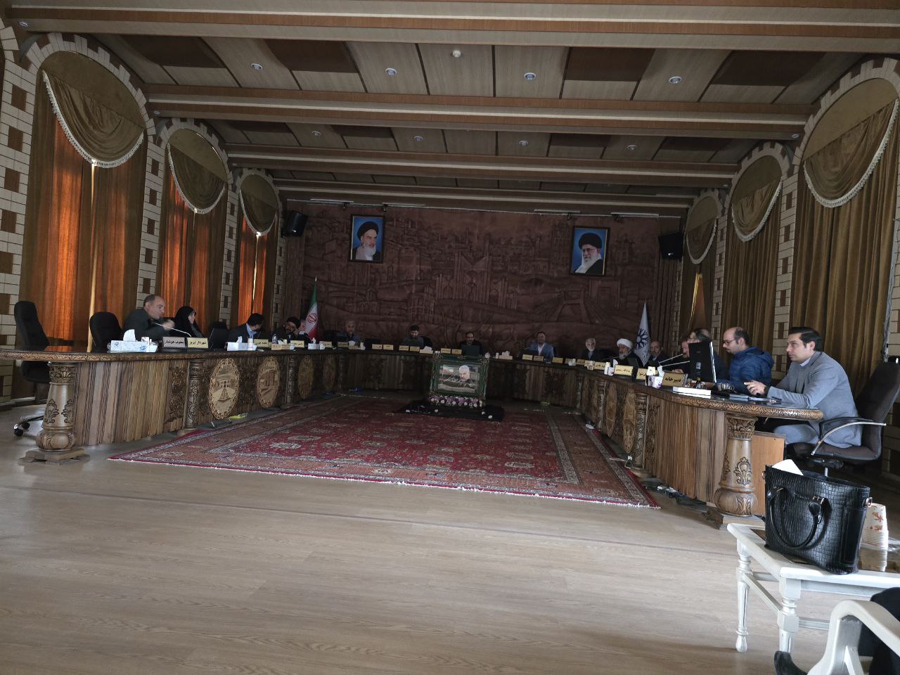 لوایح زیر سایه خاموشی! / خاطیان جلوی بیمارستان حلق‌ آویز شوند!