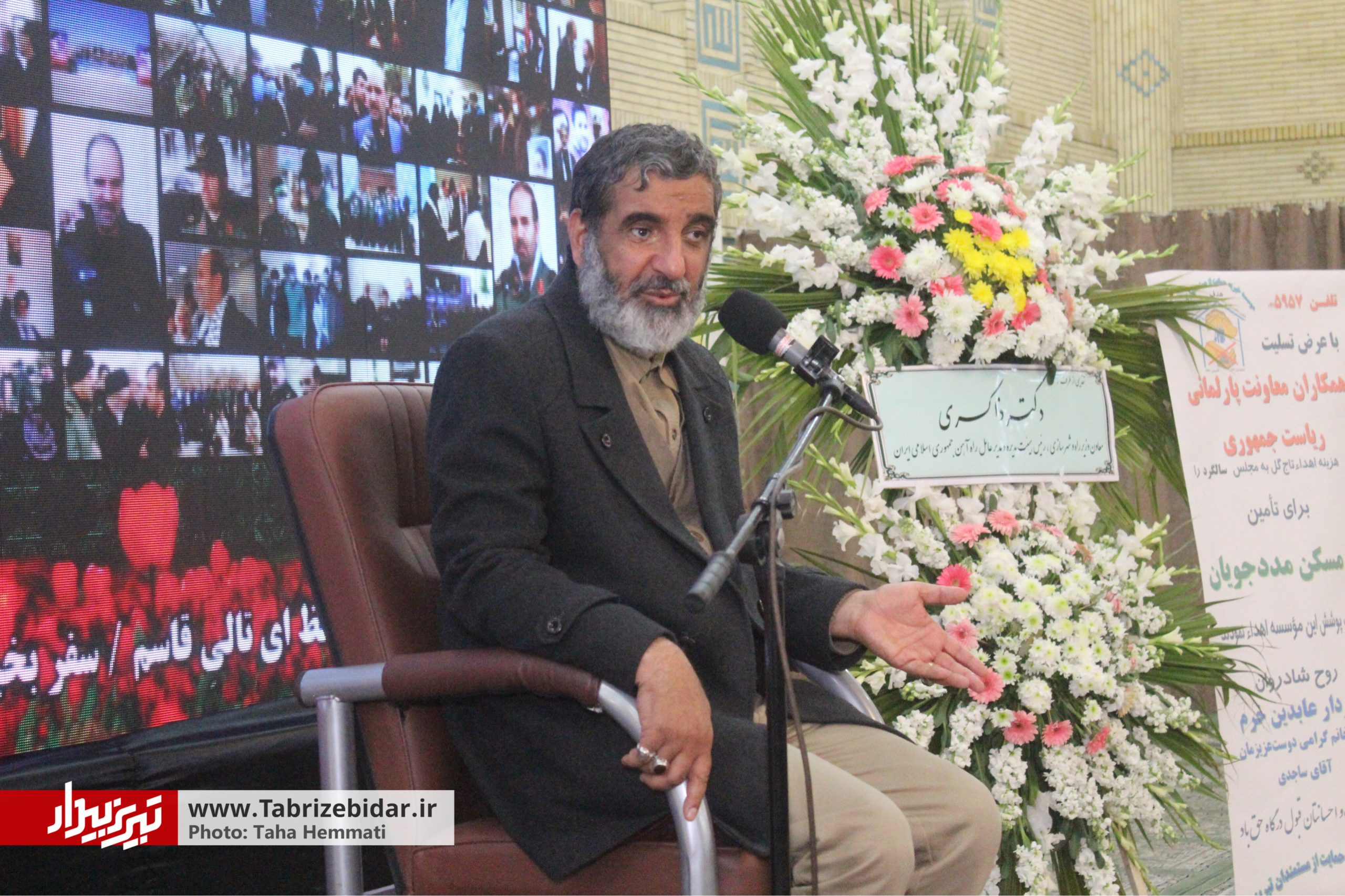 مرحوم خرّم جان خود را وقف خدمت به مردم کرد / دهه هفتادی‌ها و هشتادی‌ها، انقلاب را به اوج خواهند رساند