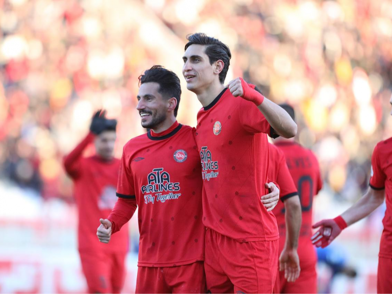 برای نود دقیقه حمله ۳ گل کم بود / تاج نیم‌فصل به تراکتور رسید!