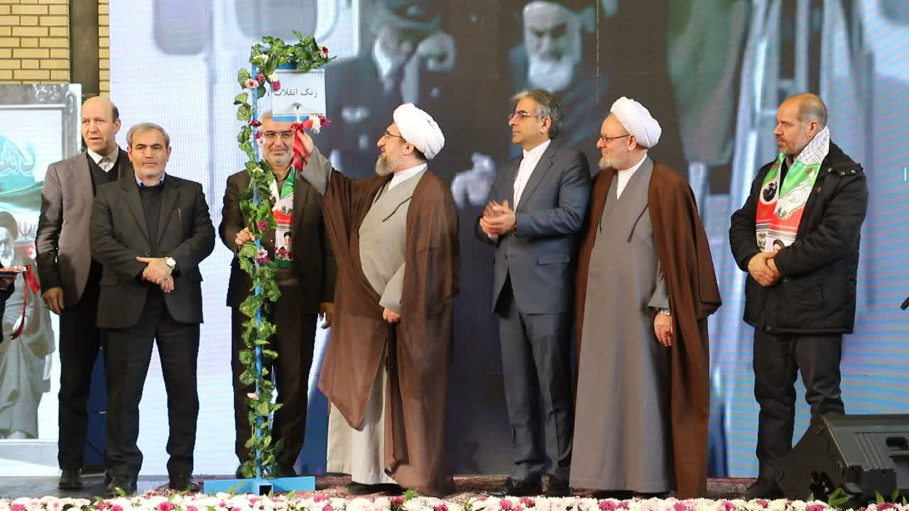 زنگ انقلاب در مدارس تبریز نواخته شد