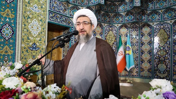 ایران از منافع خود دفاع می‌کند، نه جنگ با دنیا