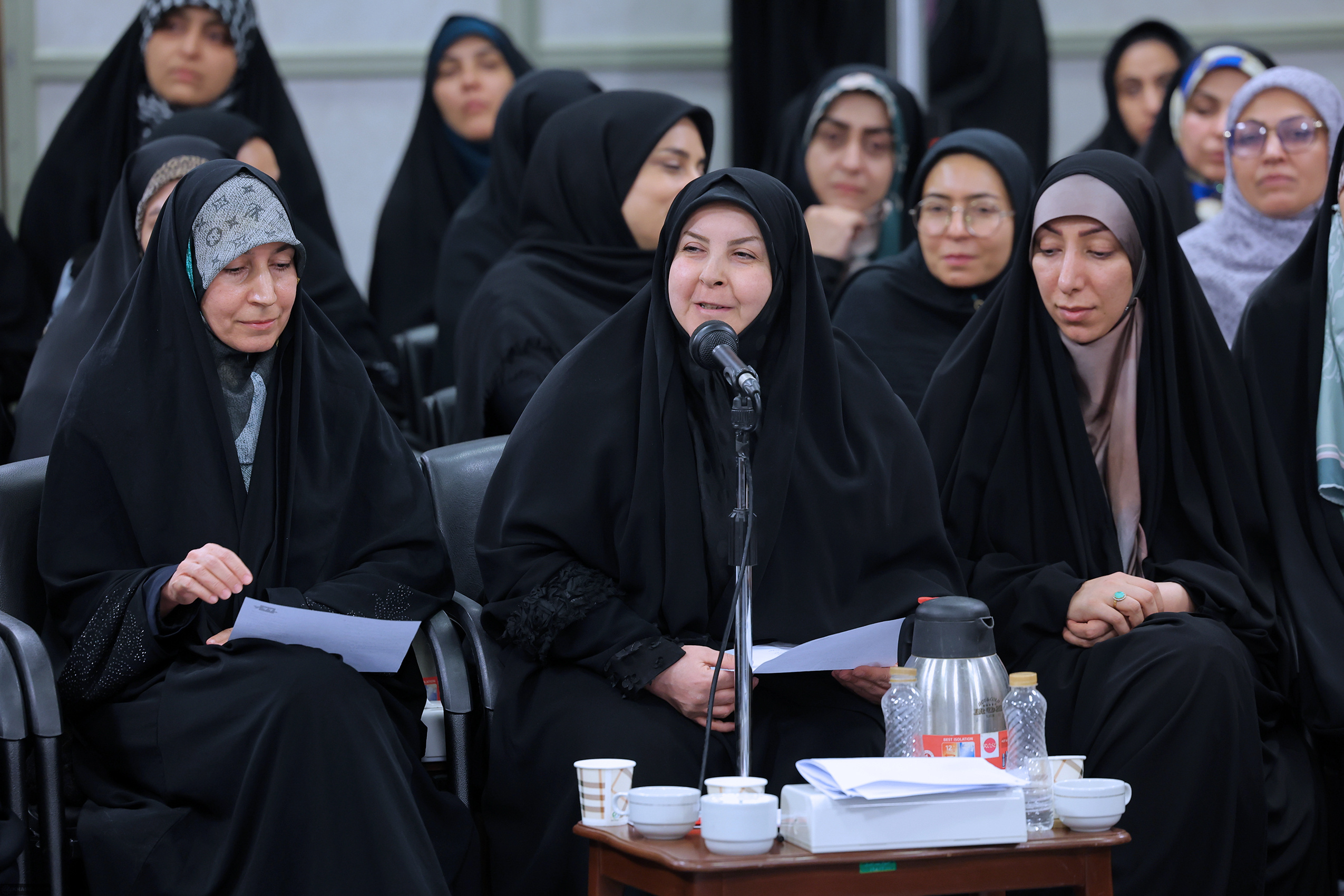 از دل تبریز تا محفل حضرت ماه / سهیلا باقریان و رویای یک عمر شاعری