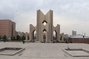پیگیری تبریزبیدار: دلیل نابسامانی ورودی پارک مقبره‌الشعرا