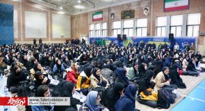 افطاری دختران روزه‌دار درهنرستان اکبریه