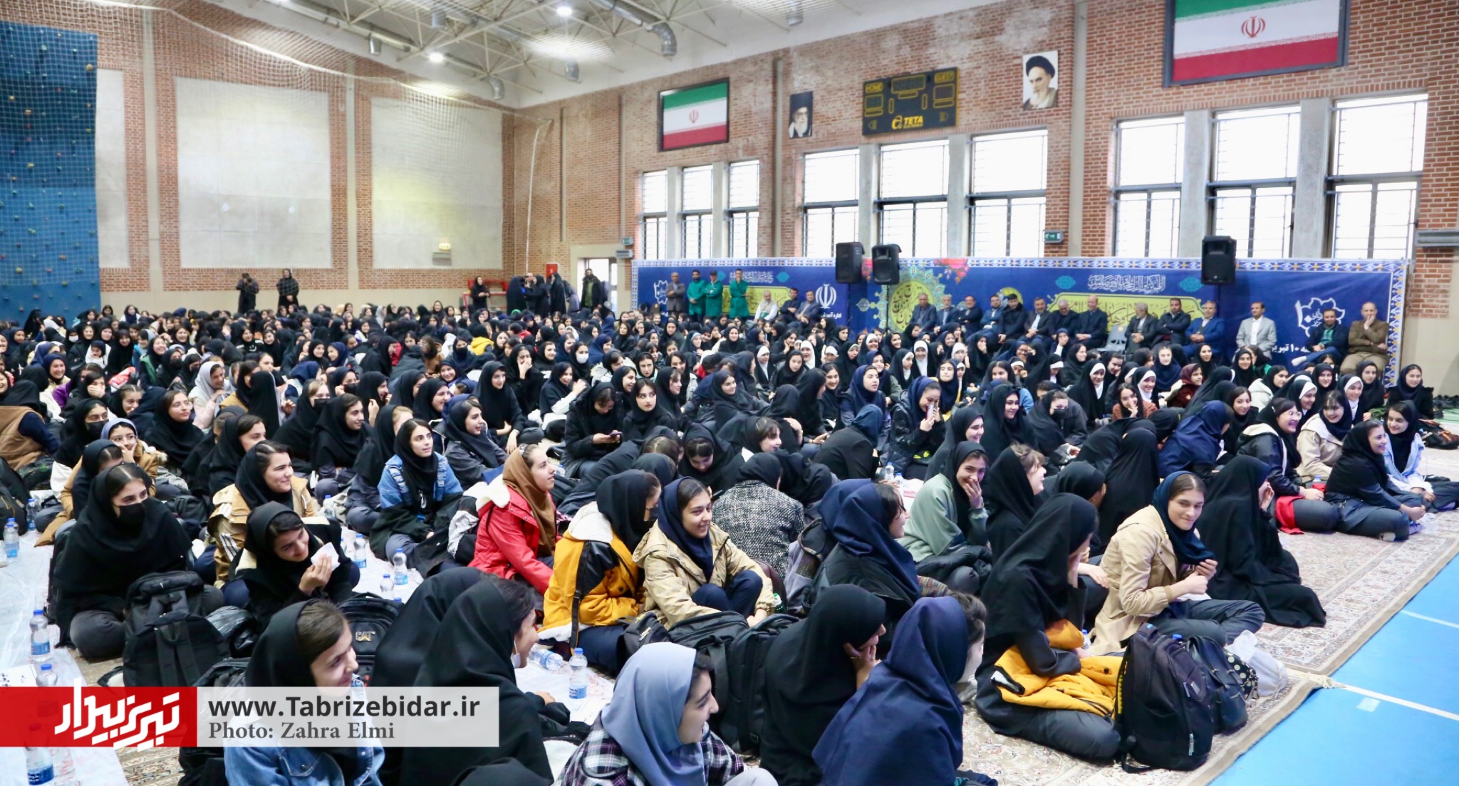 افطاری دختران روزه‌دار درهنرستان اکبریه