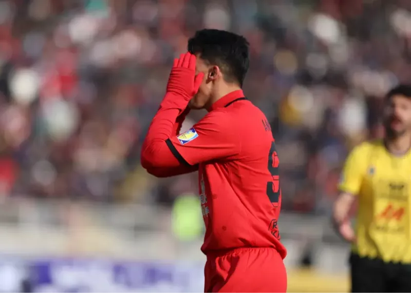 هرچه زدند به گل تبدیل نشد! / فرصت‌سوزی‌های تراکتور